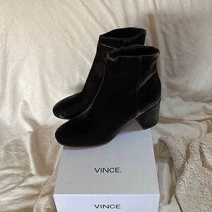 Vince Velvet Leather Lined Booties Never Used Made in Italy 🇮🇹